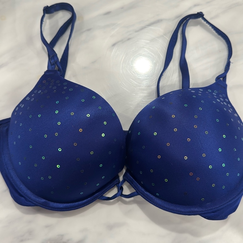 Victoria secret push up bra 32c